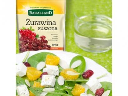 salatka-szpinakowa-z-migdalami-i-pomarancza-1